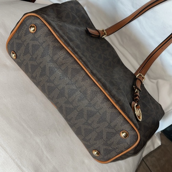 Michael Kors Brown signature MK Logo Coated Canvas &Leather tote bag - Picture 3 of 6